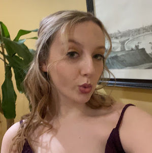 Meet your Posher, Kira